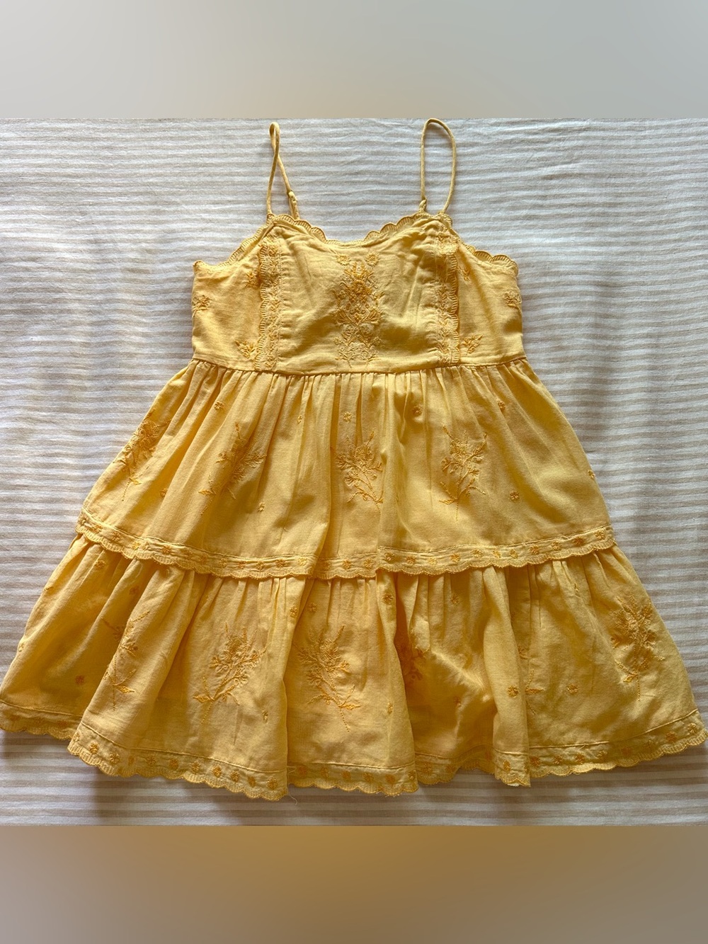 urban outfitters sunny yellow embroidered tiered spring/summer dress / sz xs